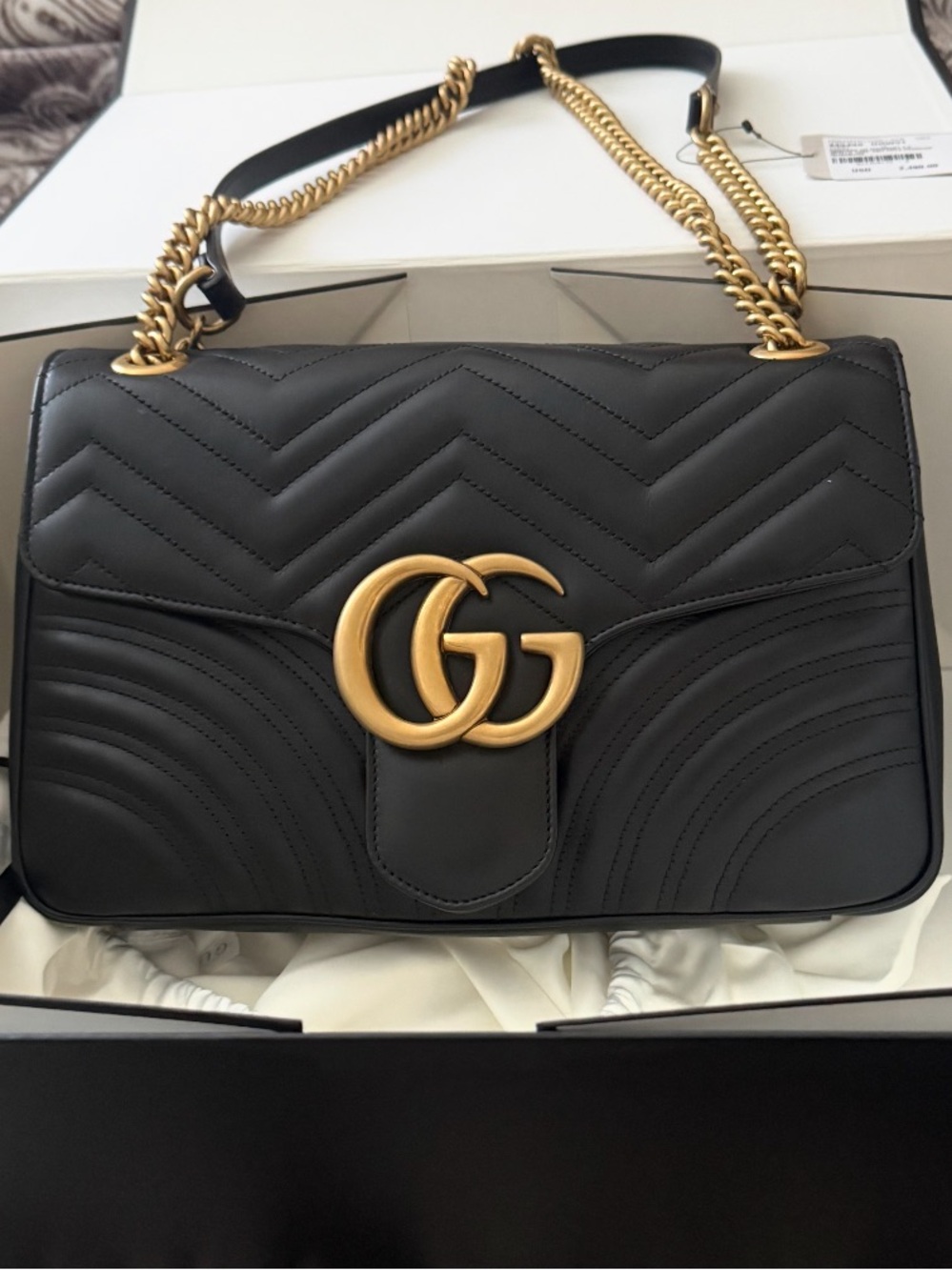 GUCCI Calfskin Matelasse Medium GG Marmont Shoulder Bag Black